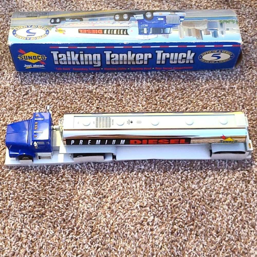 NWT 1998 SUNOCO TALKING TANKER TRUCK FIFTH OF THE SERIES
